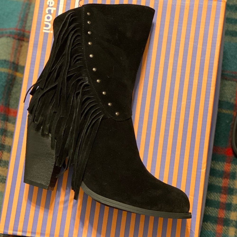 Brand new in the box betani boots